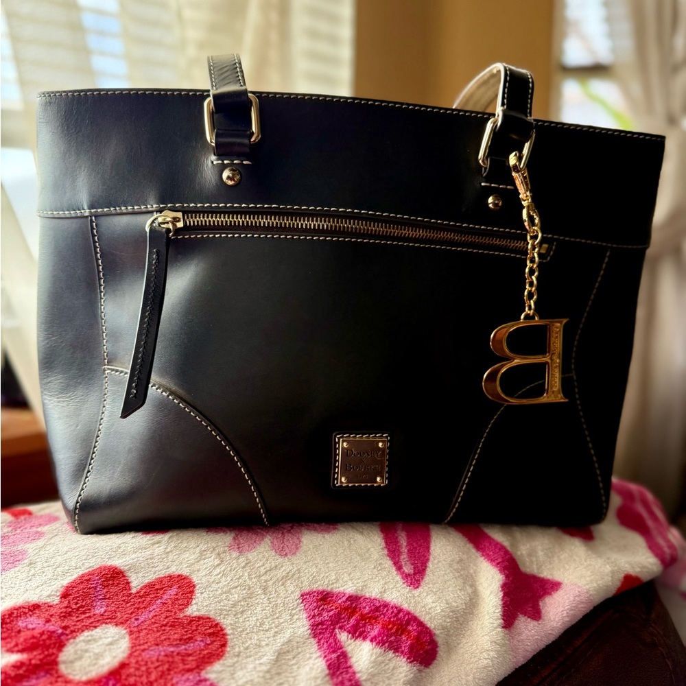 Dooney & Bourke Beacon Black Leather Large Mila Tote